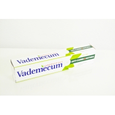 Vademecum Anti Caries & Naturel zubní pasta 75 ml